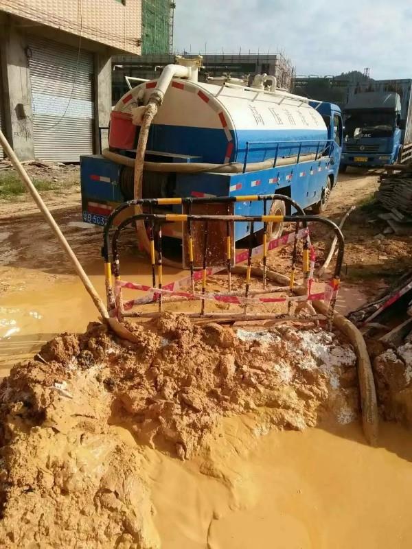苏尼特右工地淤泥清淤